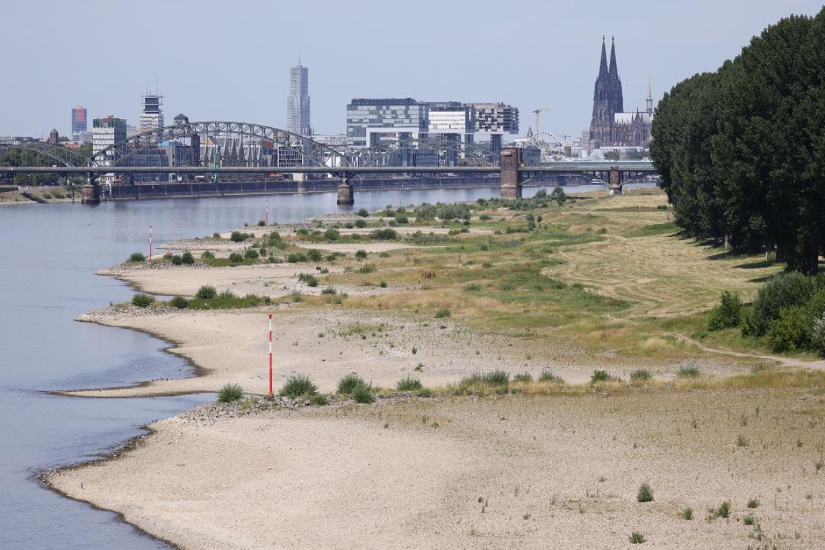 Blistering heat threatens European