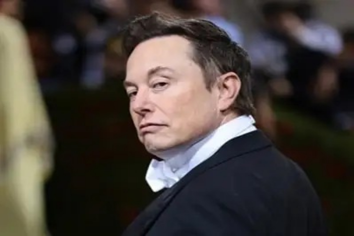 Elon Musk countersues Twitter