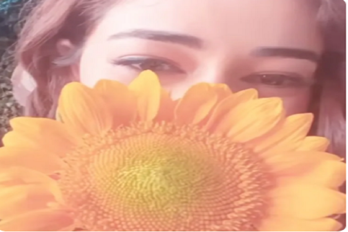 Ananya Panday smiles bright and radiates positivity like a sunflower