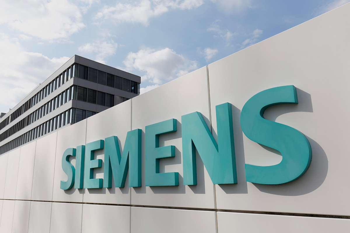 Siemens posts loss