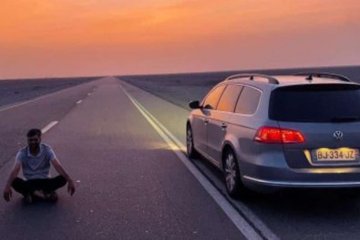 Pakistani man drives 11000 KM from France to Pakistan