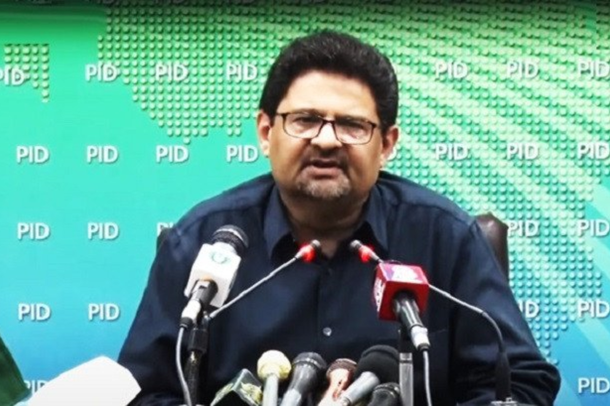 Miftah lashes PTI