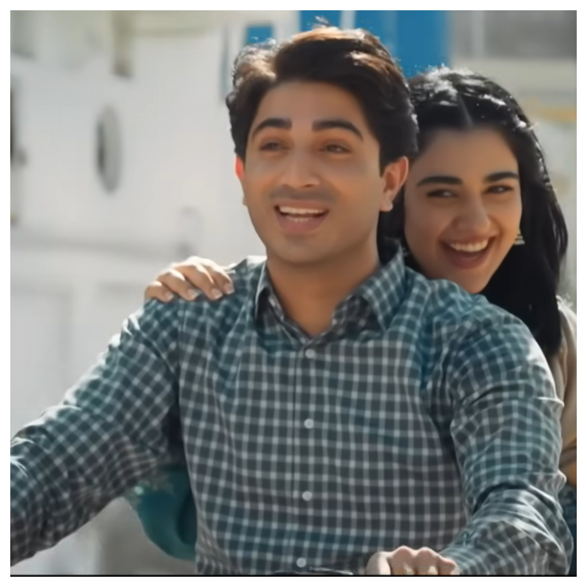 Sarah Khan