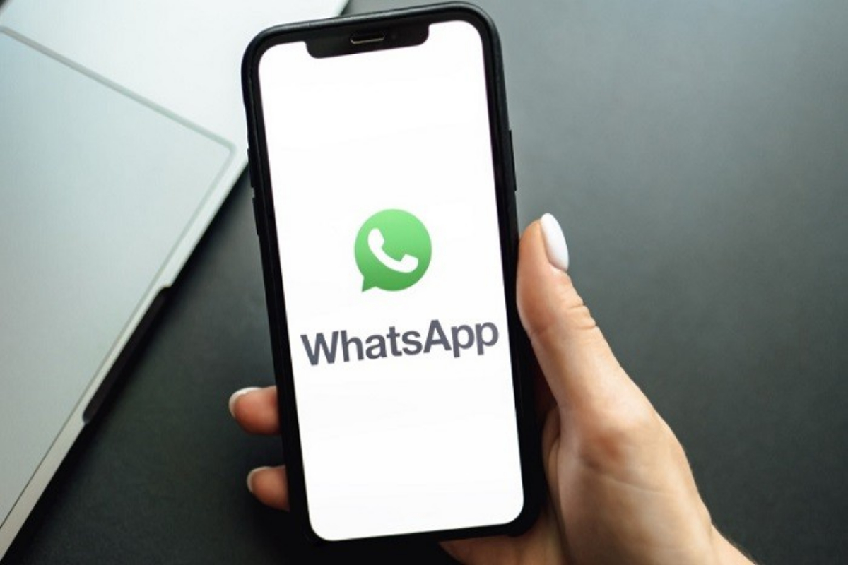iphone WhatsApp