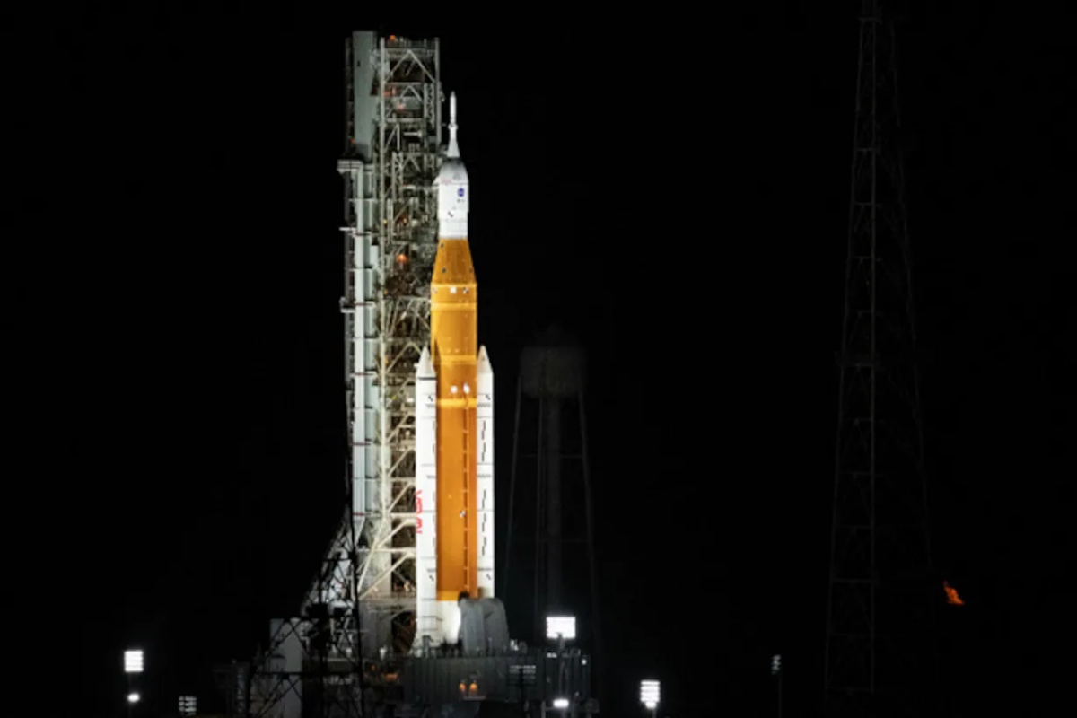 NASA postpones Moon launch