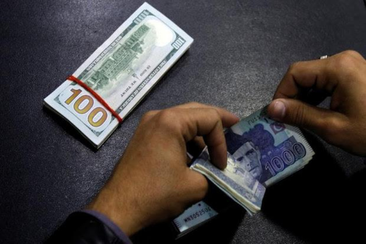 Rupee recovers as market awaits