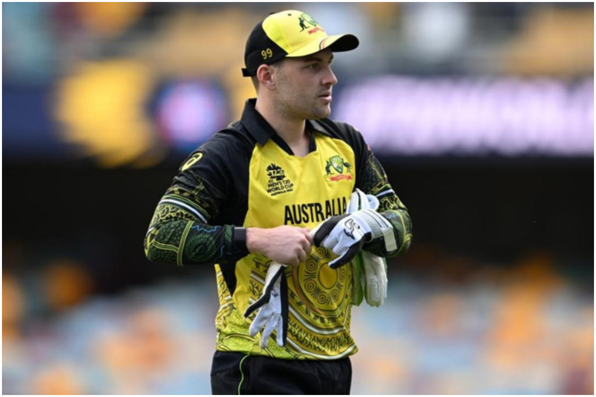 Australia to reshuffle squad