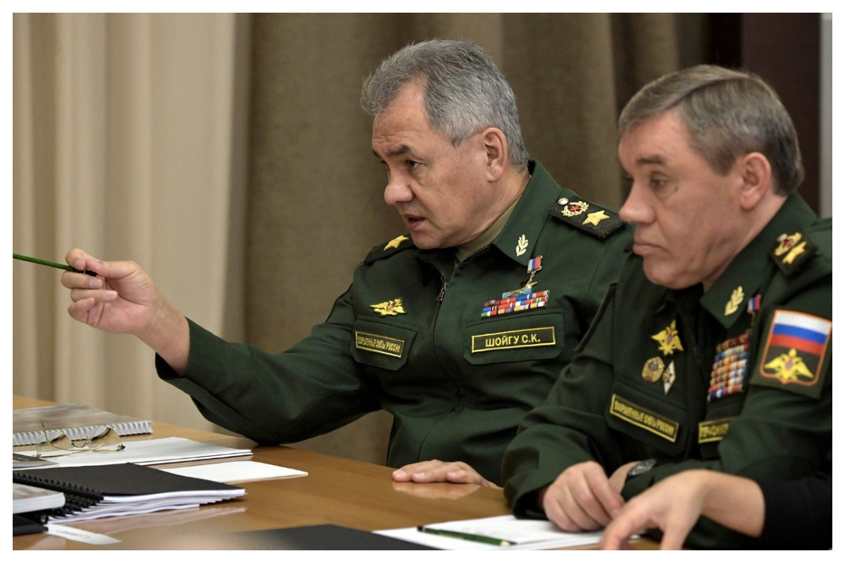 New Russian commander criticizes "extremely difficult