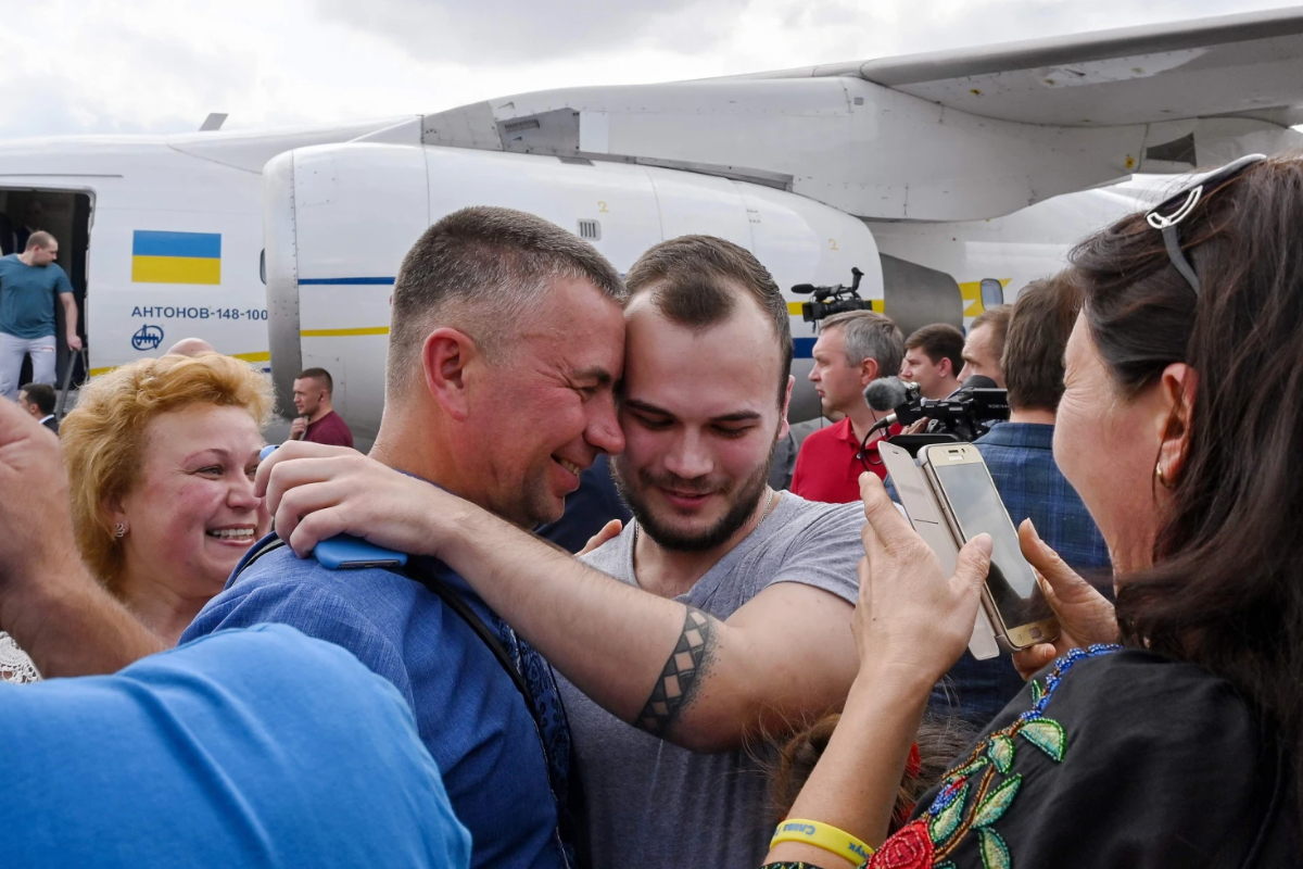 Russia-Ukraine prisoner swap releases over 100 prisoners