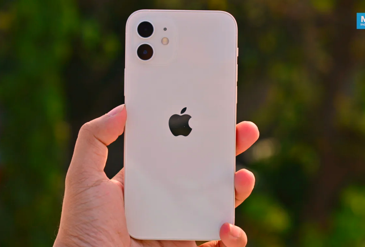 Apple iPhone 12 price in Pakistan