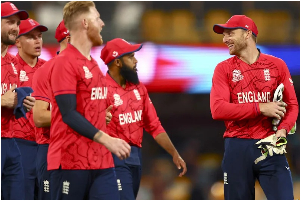 England beats New Zealand