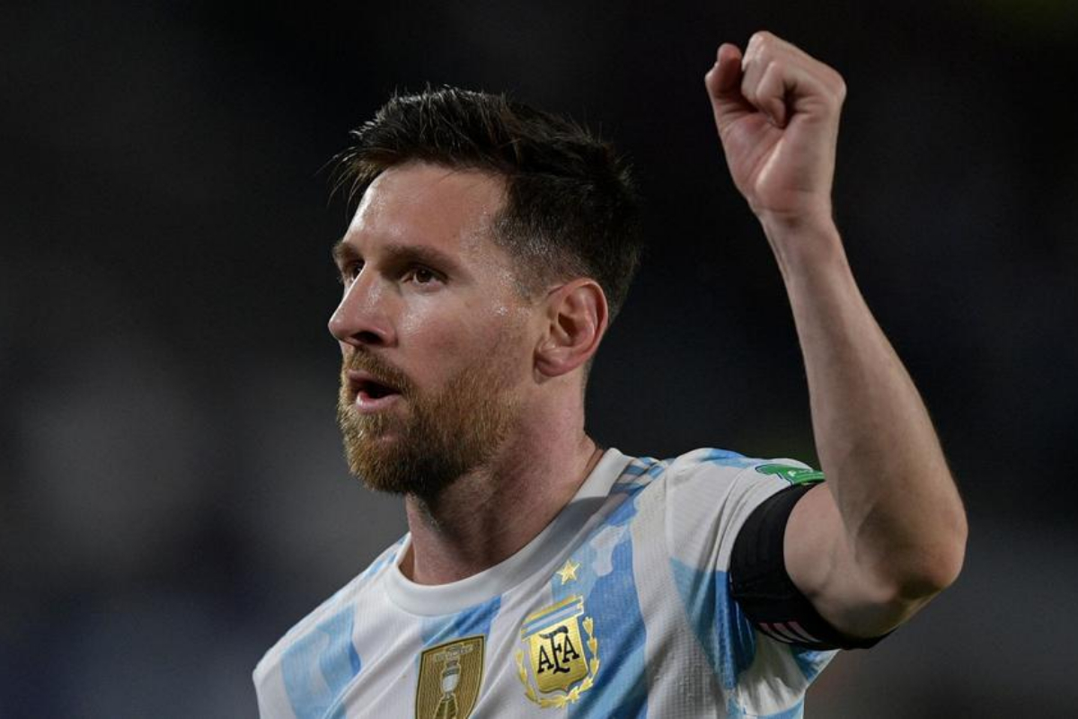Messi practises sparingly away from the Argentina team