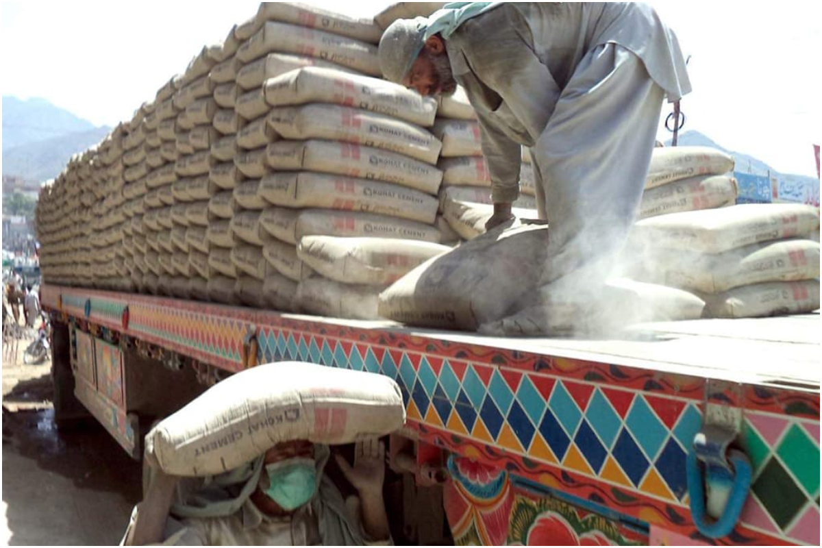 Cement dispatches decline