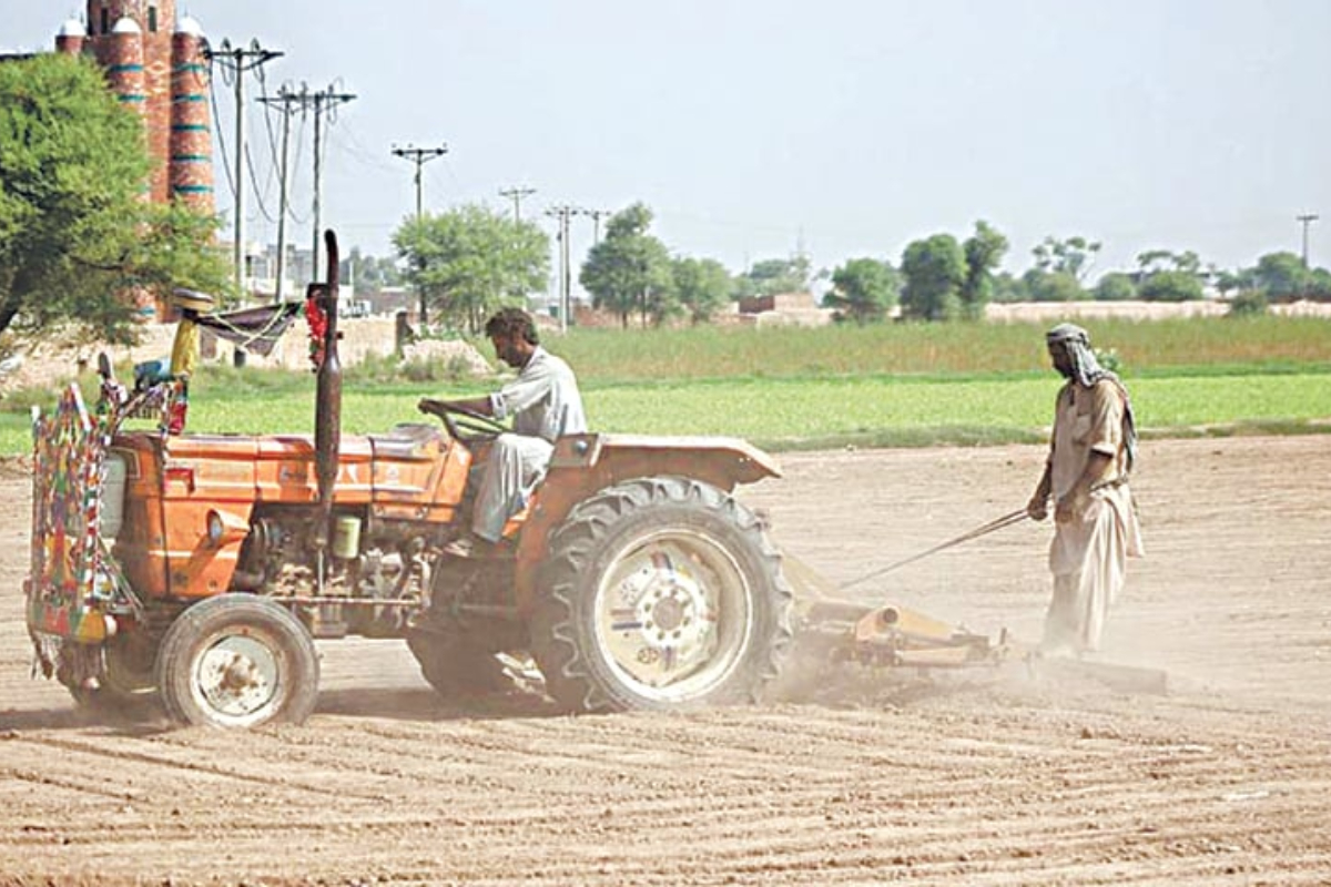 ECC tractors import