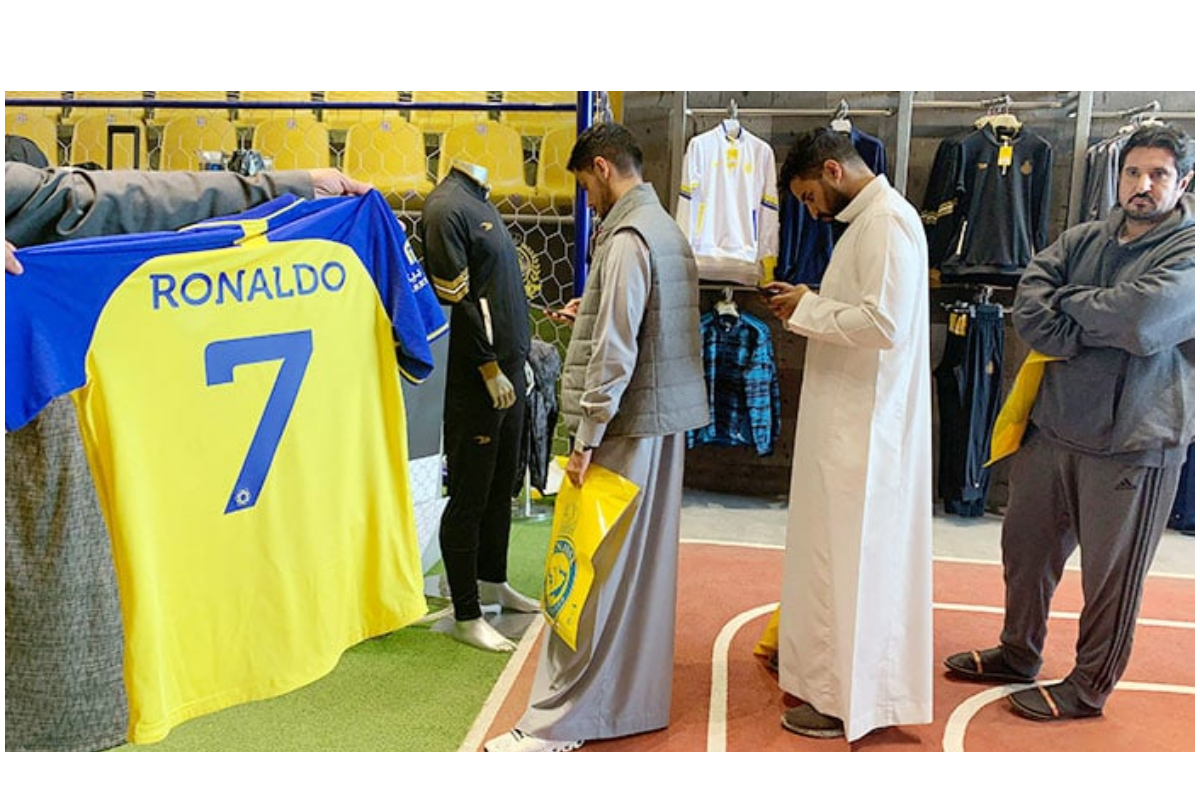 Saudis buy Ronaldo Tshirts