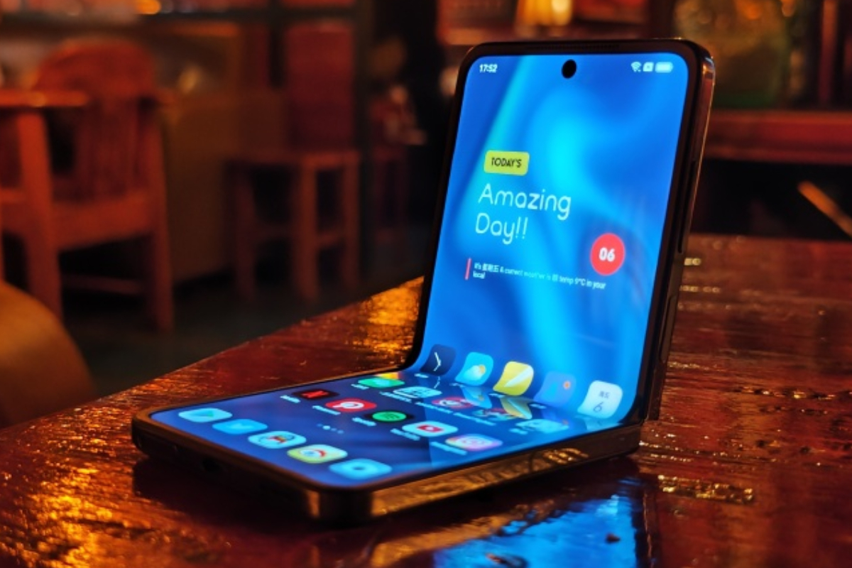Oppo Find N2 Flip price in Pakistan