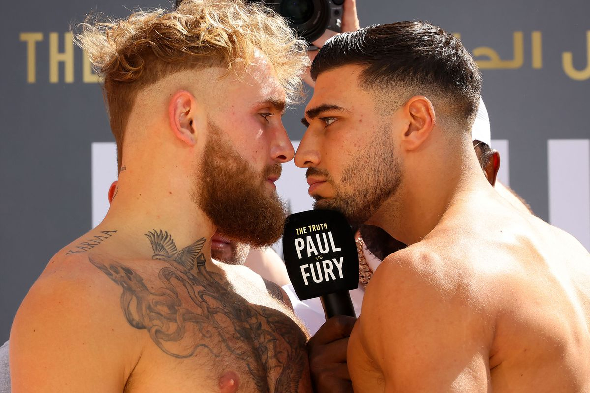 Tommy Fury defeated Jake Paul with a split decision
