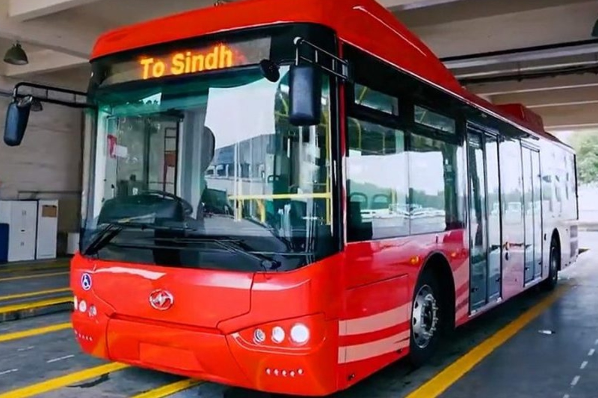 Sindh Government Introduces New Routes for Karachi's Peoples Bus Service