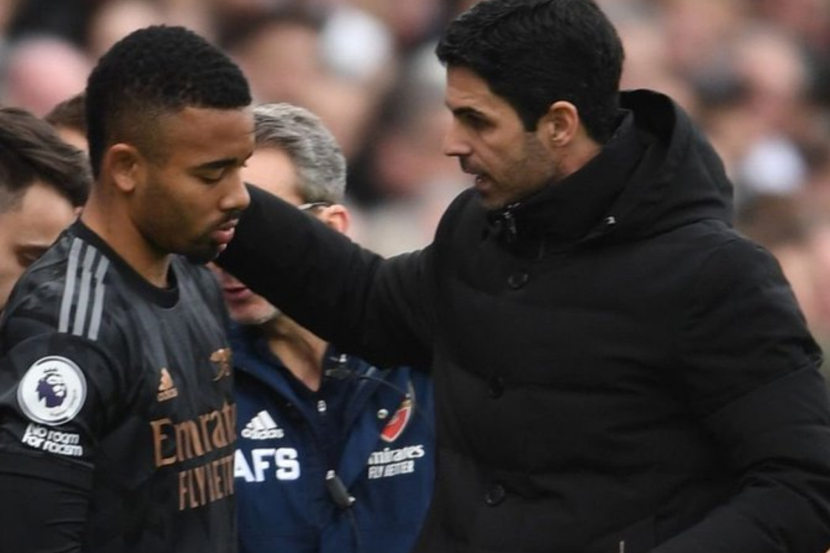 Mikel Arteta and Gabriel Jesus