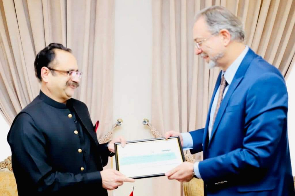 AJK PM