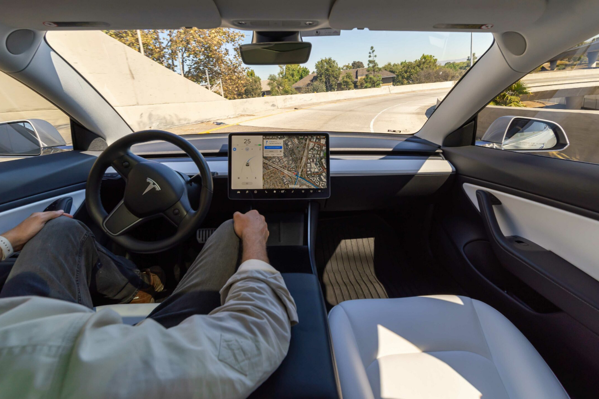 Tesla releases full Self-Driving Beta transfer terms