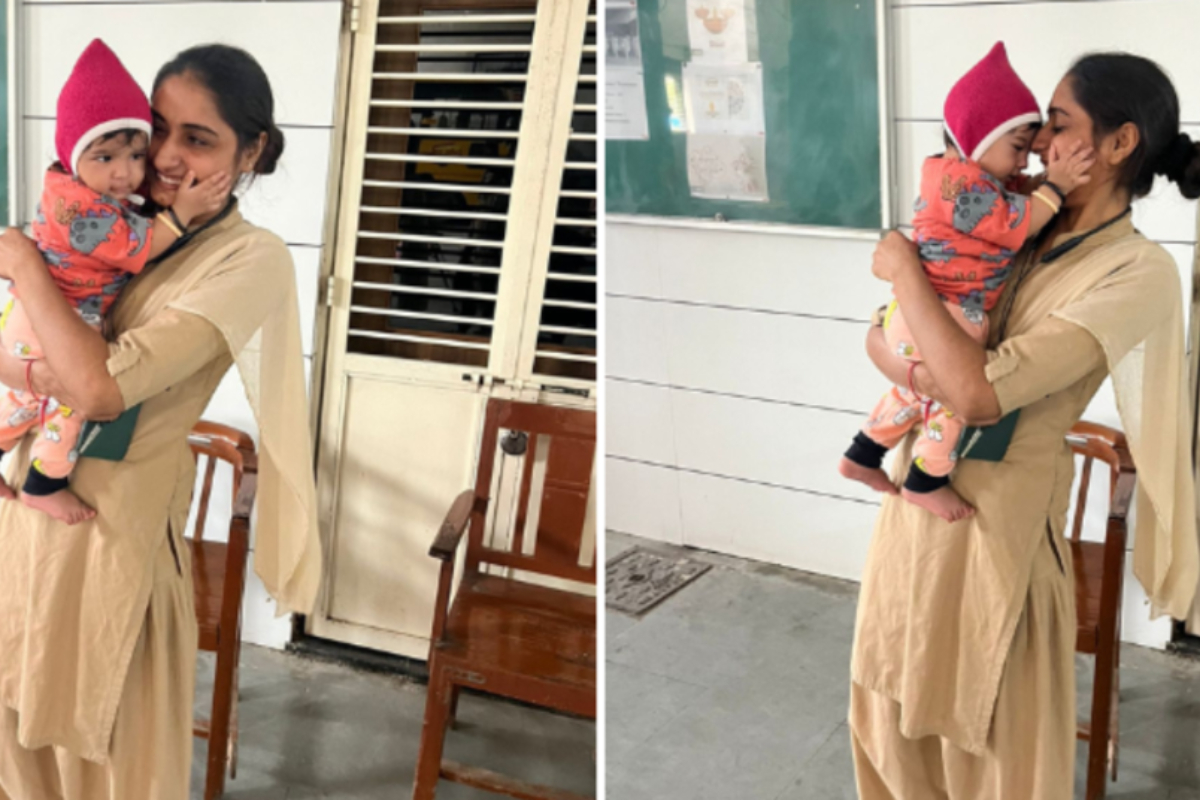 Constable takes care of baby of candidate, wins hearts