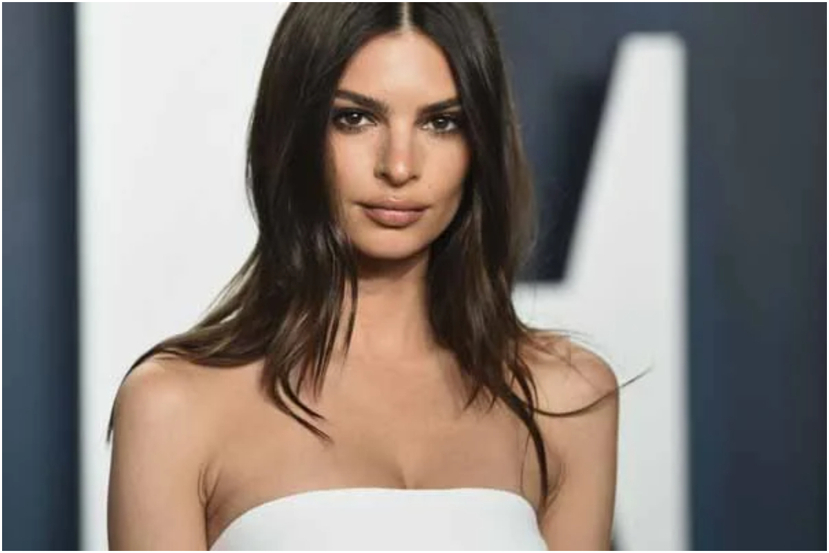Emily Ratajkowski