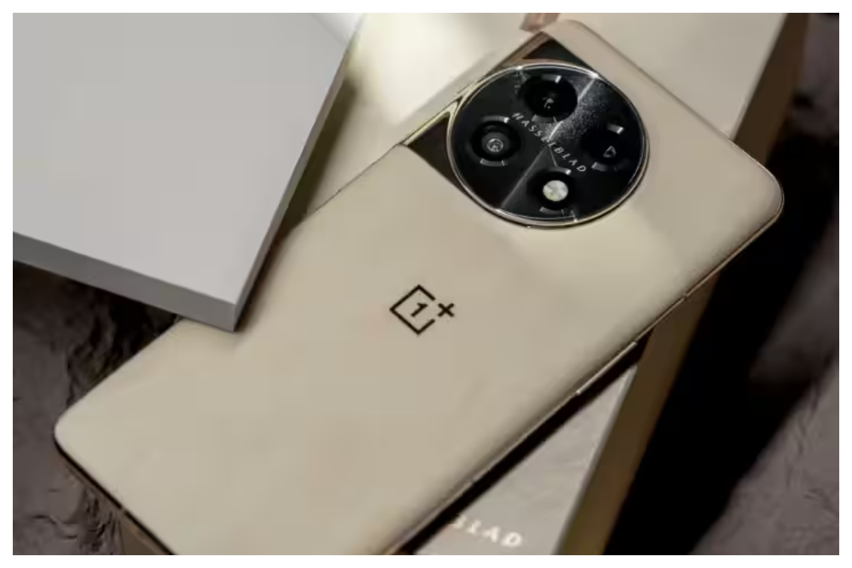 OnePlus 12 to feature a huge battery, revealed in specs leak