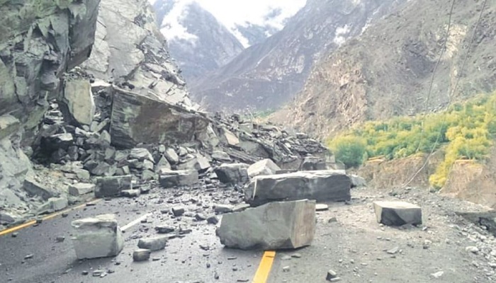 Zhob-Dhanasar section of N- 50 reopens for traffic after landslides cleared