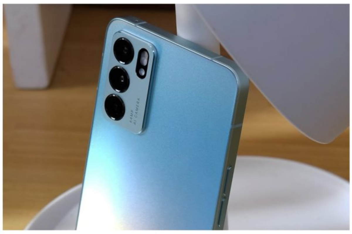 Oppo Reno 6 price in Pakistan - August 2023
