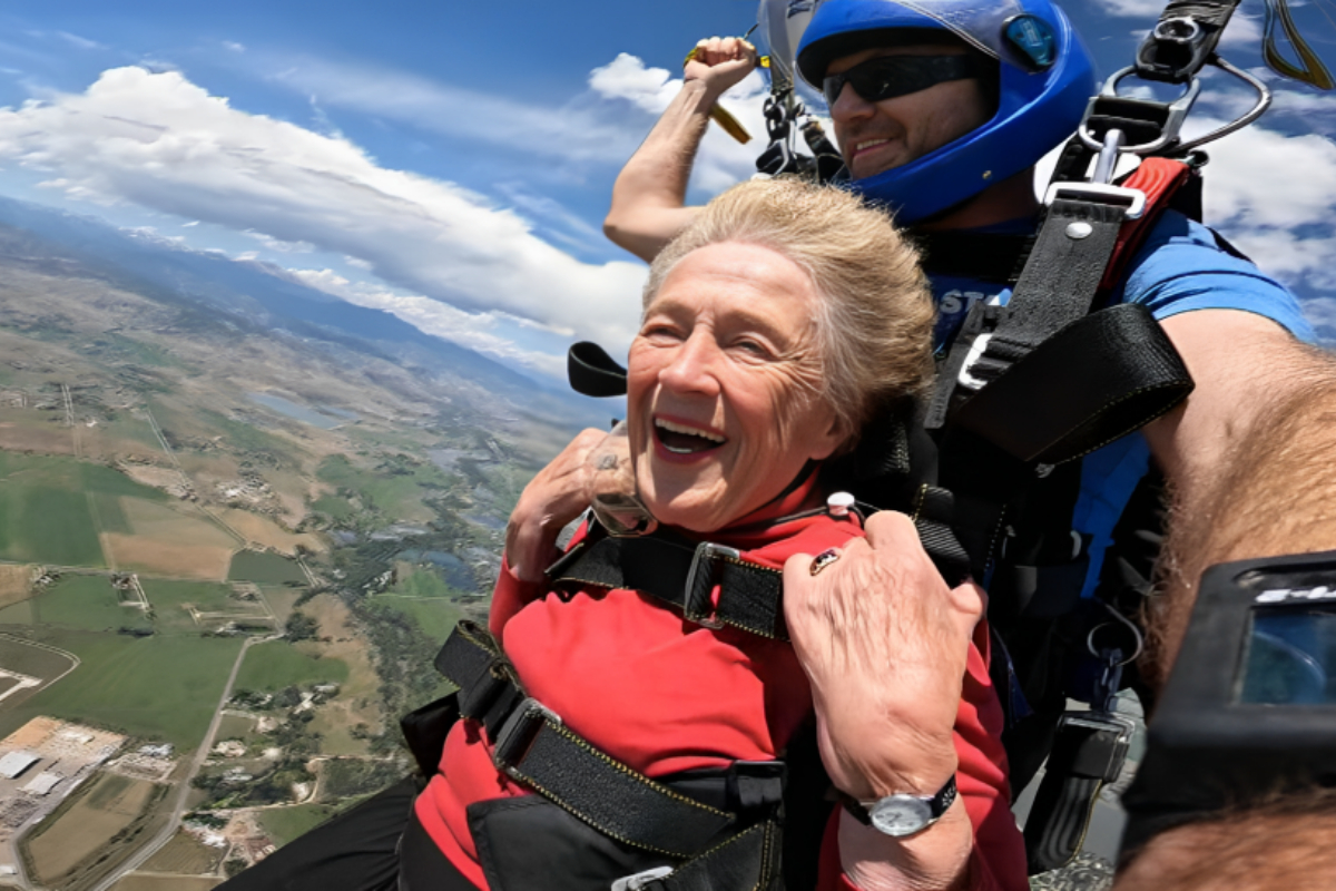 Skydives