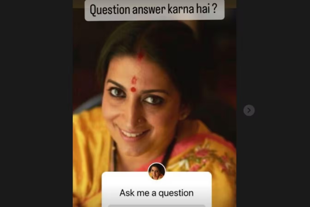 Smriti Irani offers comfort to fan who lost her mom