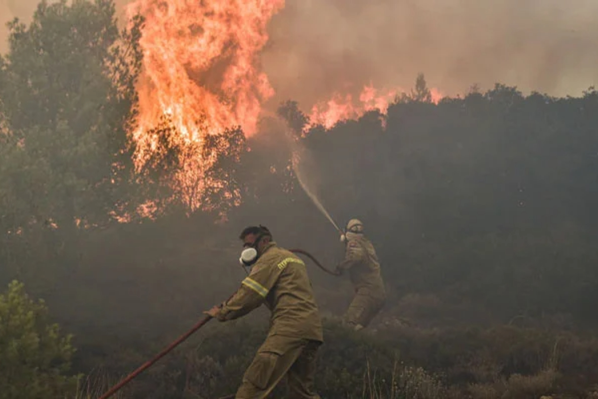 Wildfires raging Europe migrants