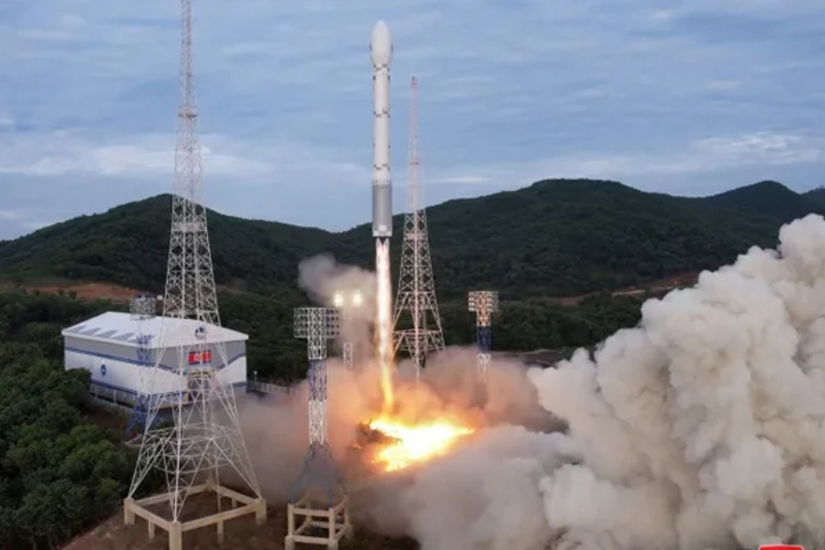Kim Jong-un North Korean rocket fails