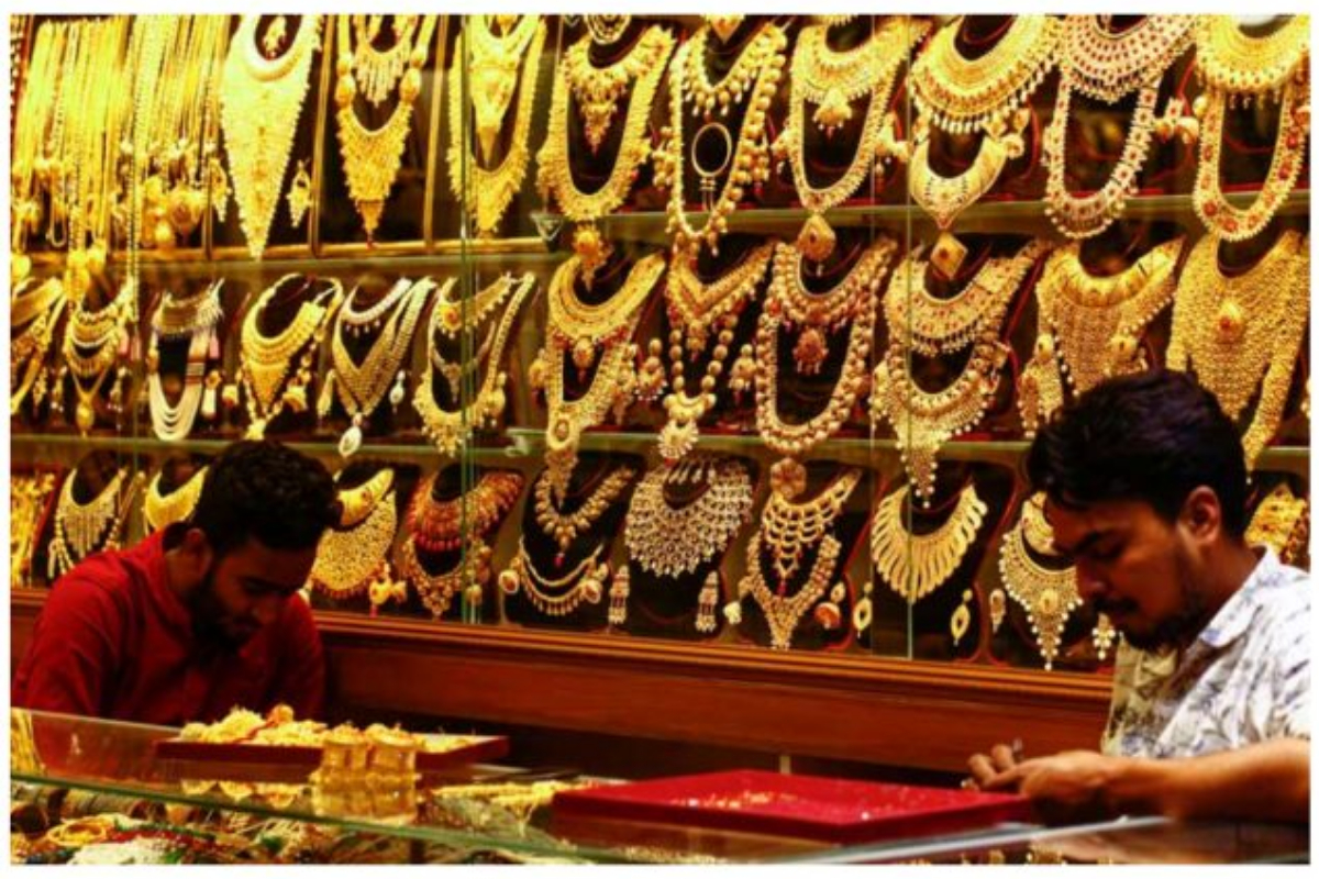 Gold Prices in Pakistan Surge in Alignment with Global Trends