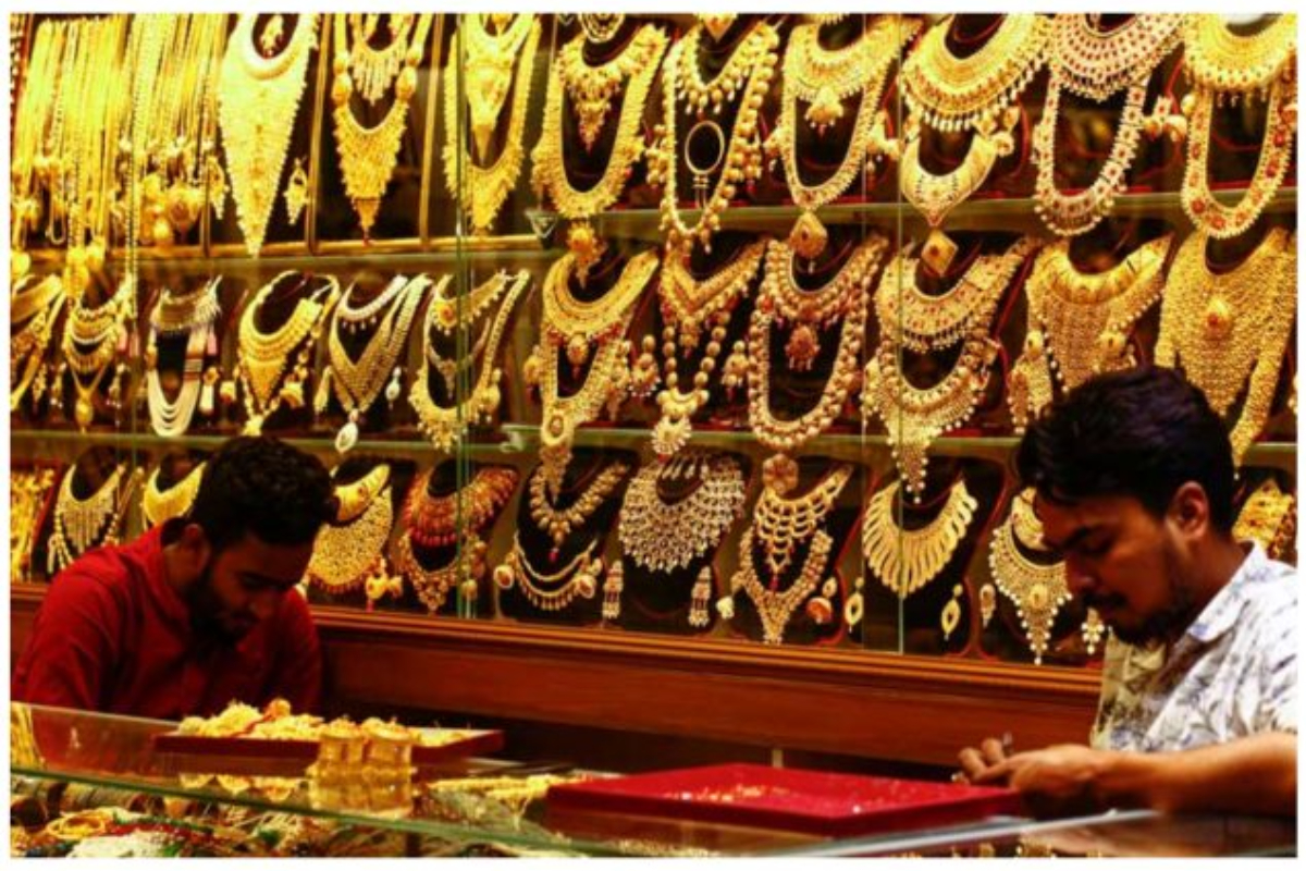 Gold Prices in Pakistan Surge in Alignment with Global Trends