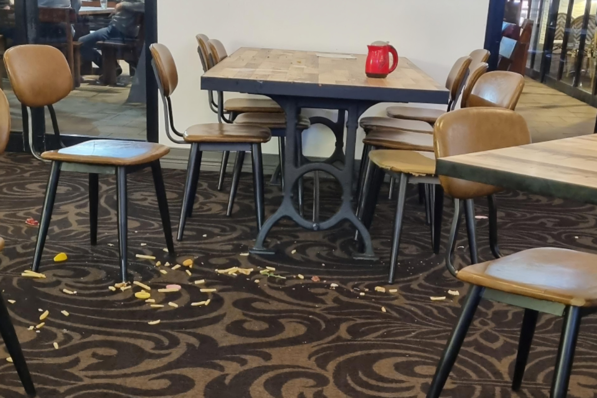 Child Spill Food