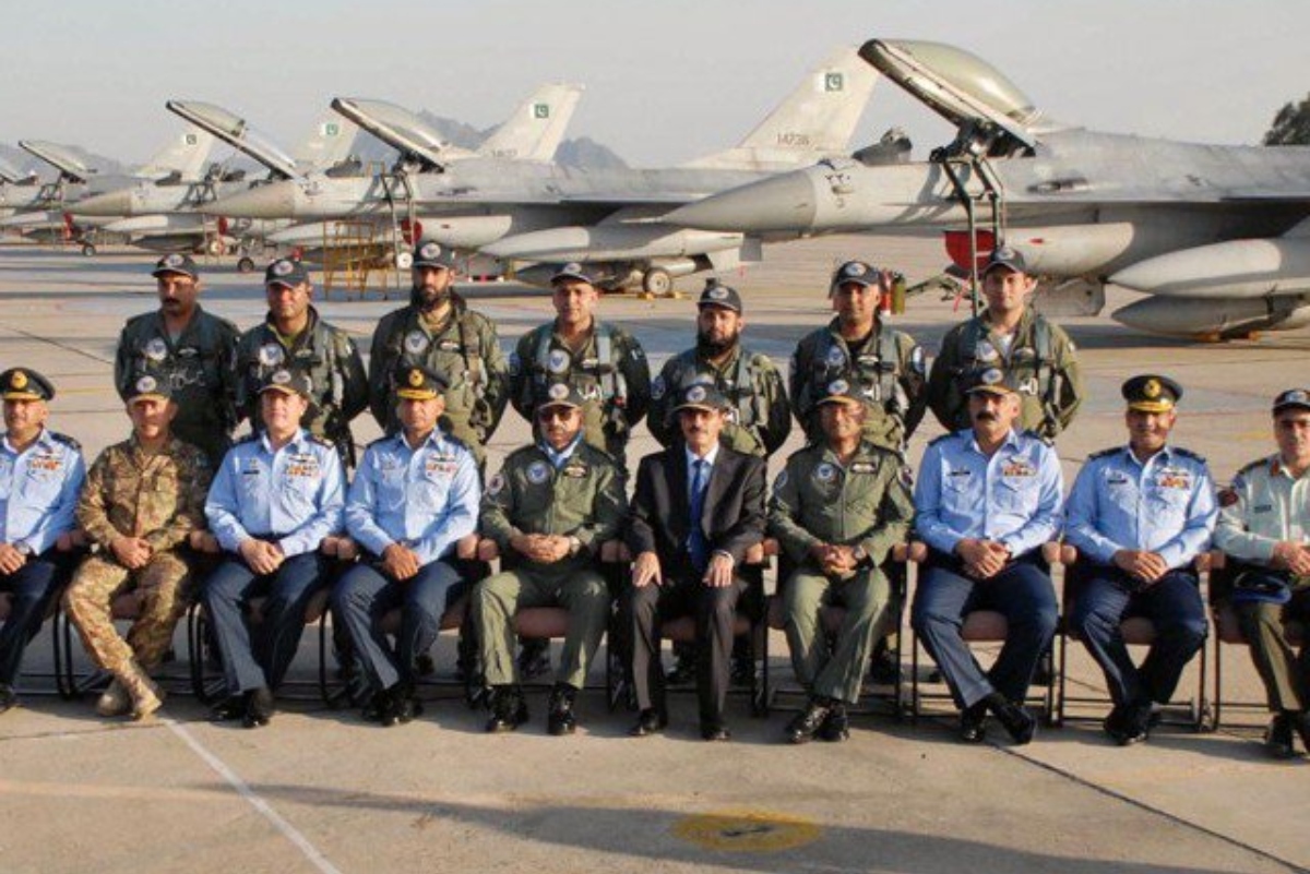 PAF greets nation