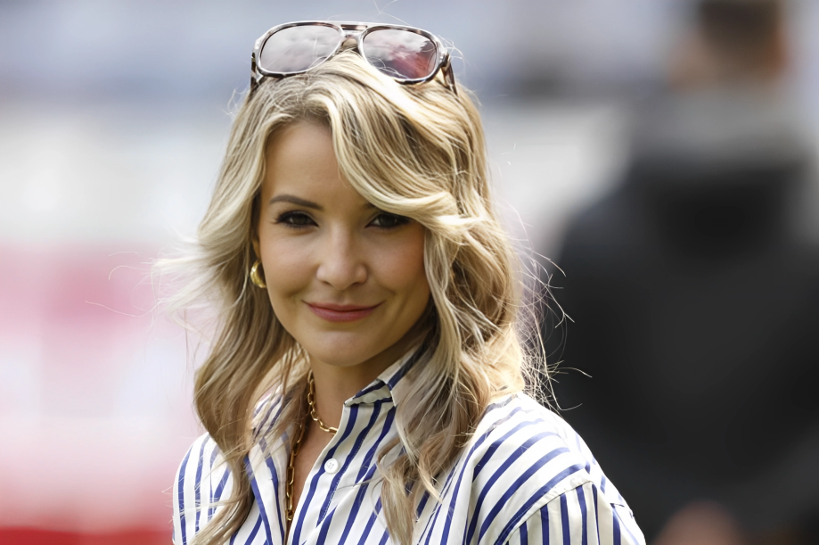 Helen Skelton