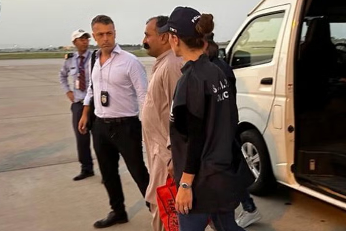 Pakistan Italy