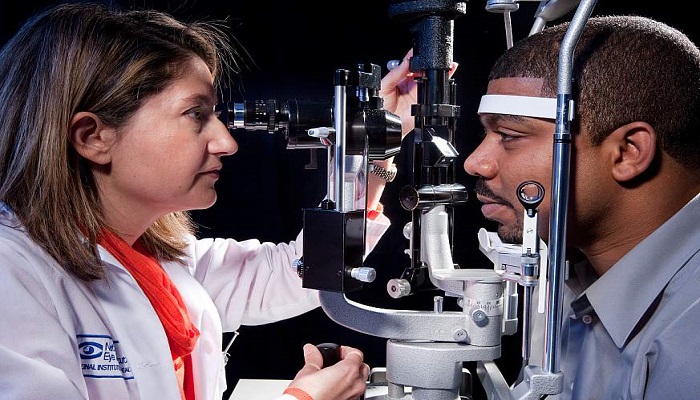 Vision impairment cases: Naqvi orders stoppage injections’ sale & withdrawal from market