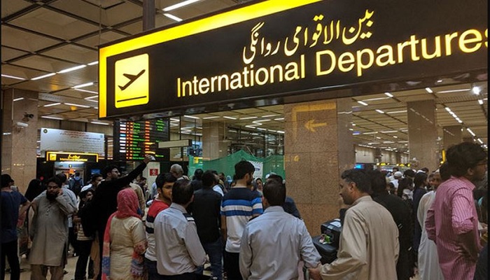 Over 630,000 experts leave country for jobs abroad this year so far