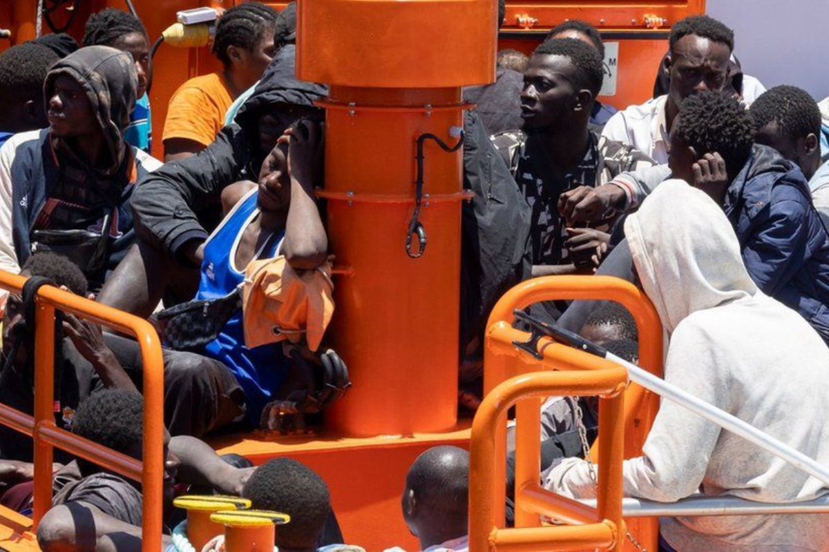 migrants lands in Canary Islands