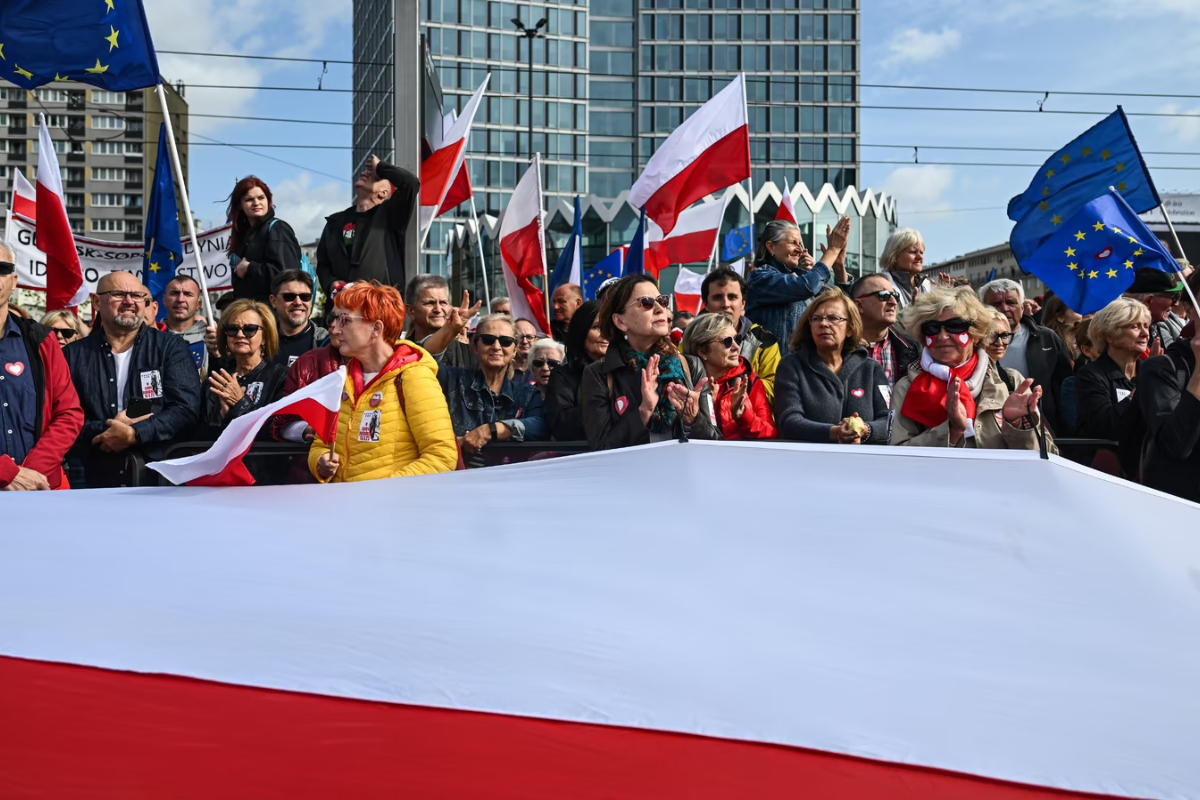 Poland election Acrimonious campaign