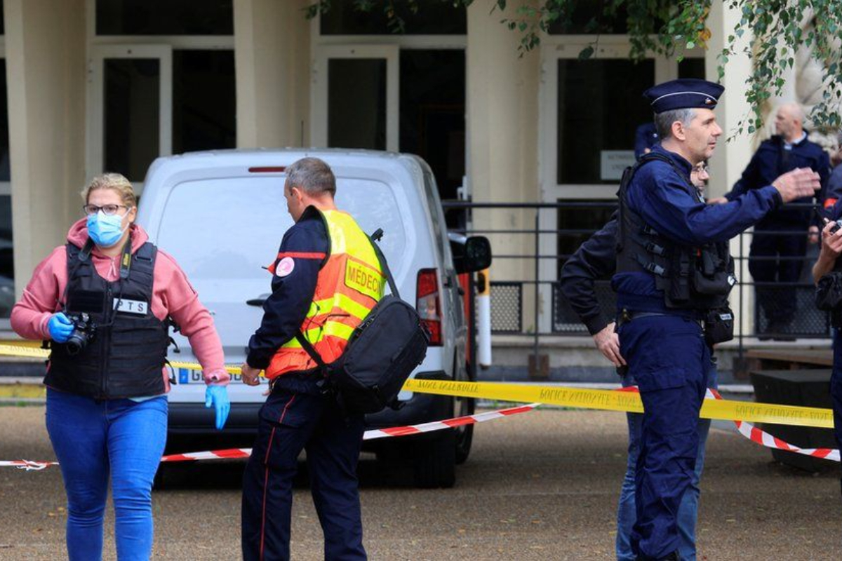 France on Alert: Security Level Raised After School Knife Attack