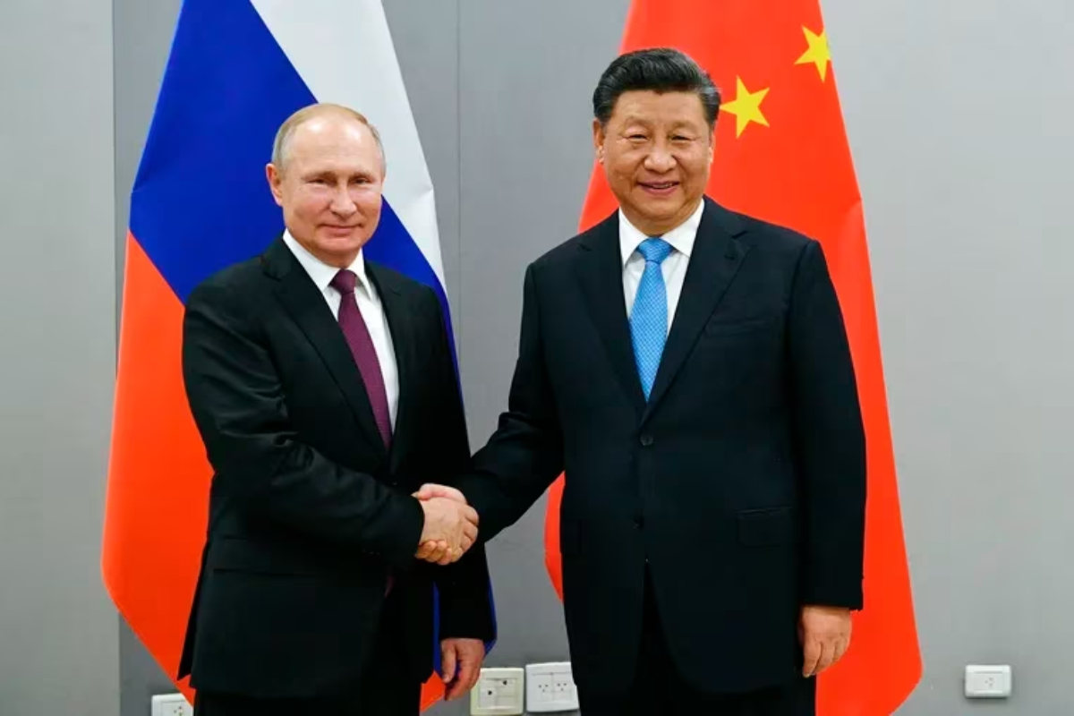 Vladimir Putin Honored at Xi's Belt and Road Summit