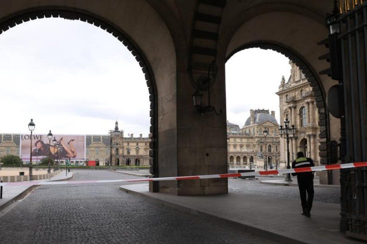 France on Alert: Bomb Scares Spark Evacuations
