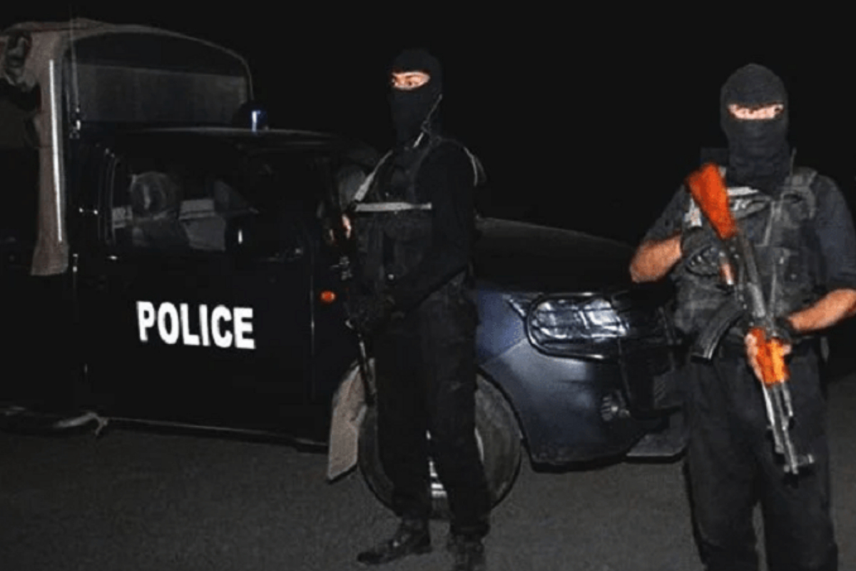 Terrorists escape