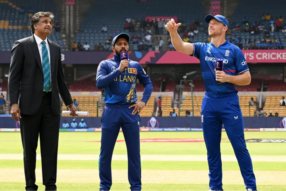 England toss wins