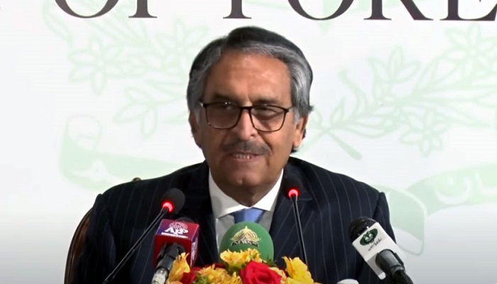 FM Jilani telephones Palestinian counterpart to express condolences over deaths of innocent Palestinians